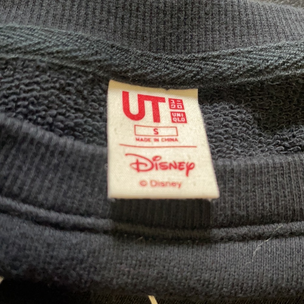 UNIQLO Minnie Mouse Sweatshirt - Picture 4 of 4